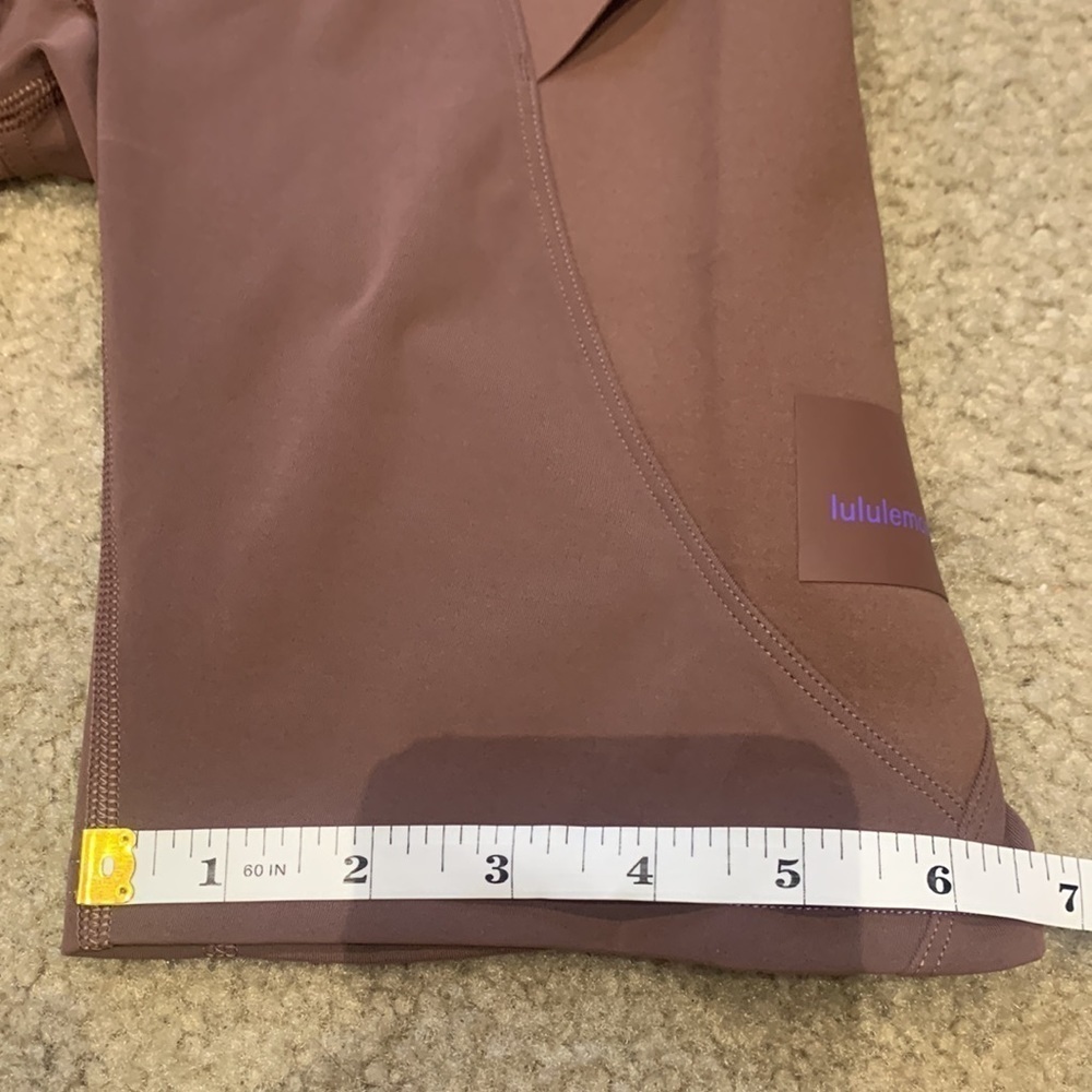 NWT lululemon cargo SHR hiking shorts 8” Dark oxide brown size 4 - Picture 13 of 13
